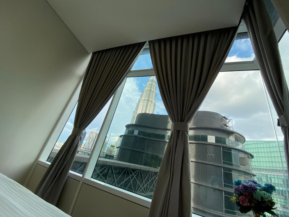 Sky Suites Klcc By Genesis กัวลาลัมเปอร์ ภายนอก รูปภาพ