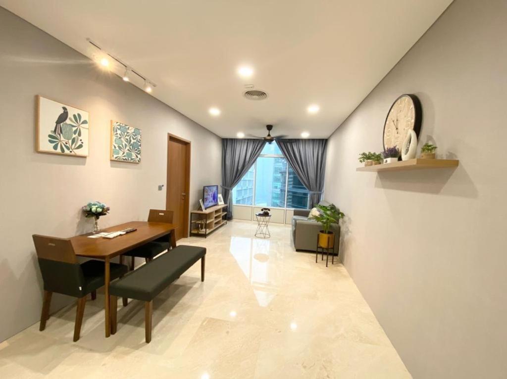 Sky Suites Klcc By Genesis กัวลาลัมเปอร์ ภายนอก รูปภาพ