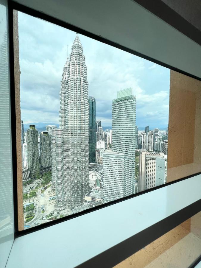 Sky Suites Klcc By Genesis กัวลาลัมเปอร์ ภายนอก รูปภาพ
